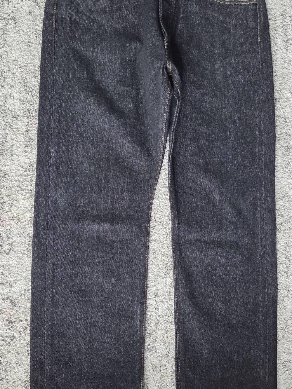Levi's Men's Straight Dark Indigo Jeans with Contrast Stitching